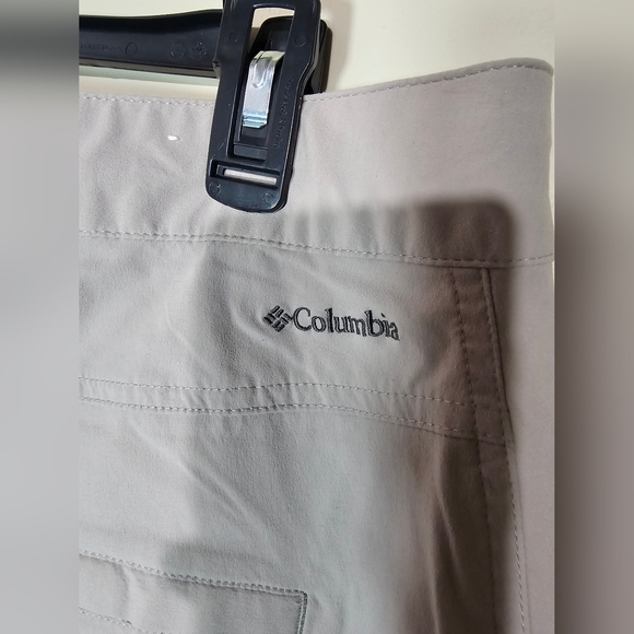 Columbia Women's  CreamCasual‎ Pants - Picture 6 of 8